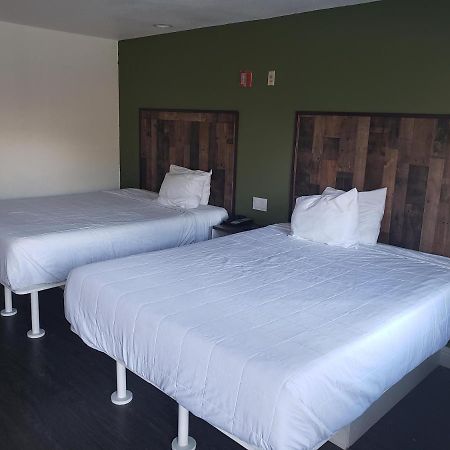 University Inn Fresno Esterno foto