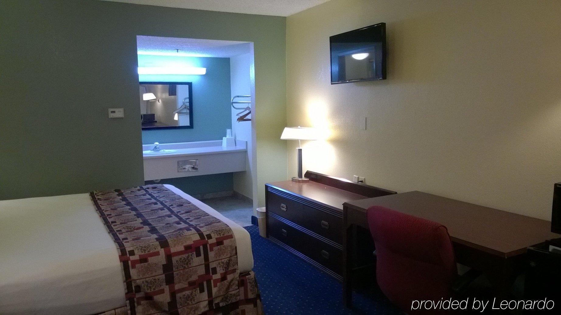 University Inn Fresno Esterno foto