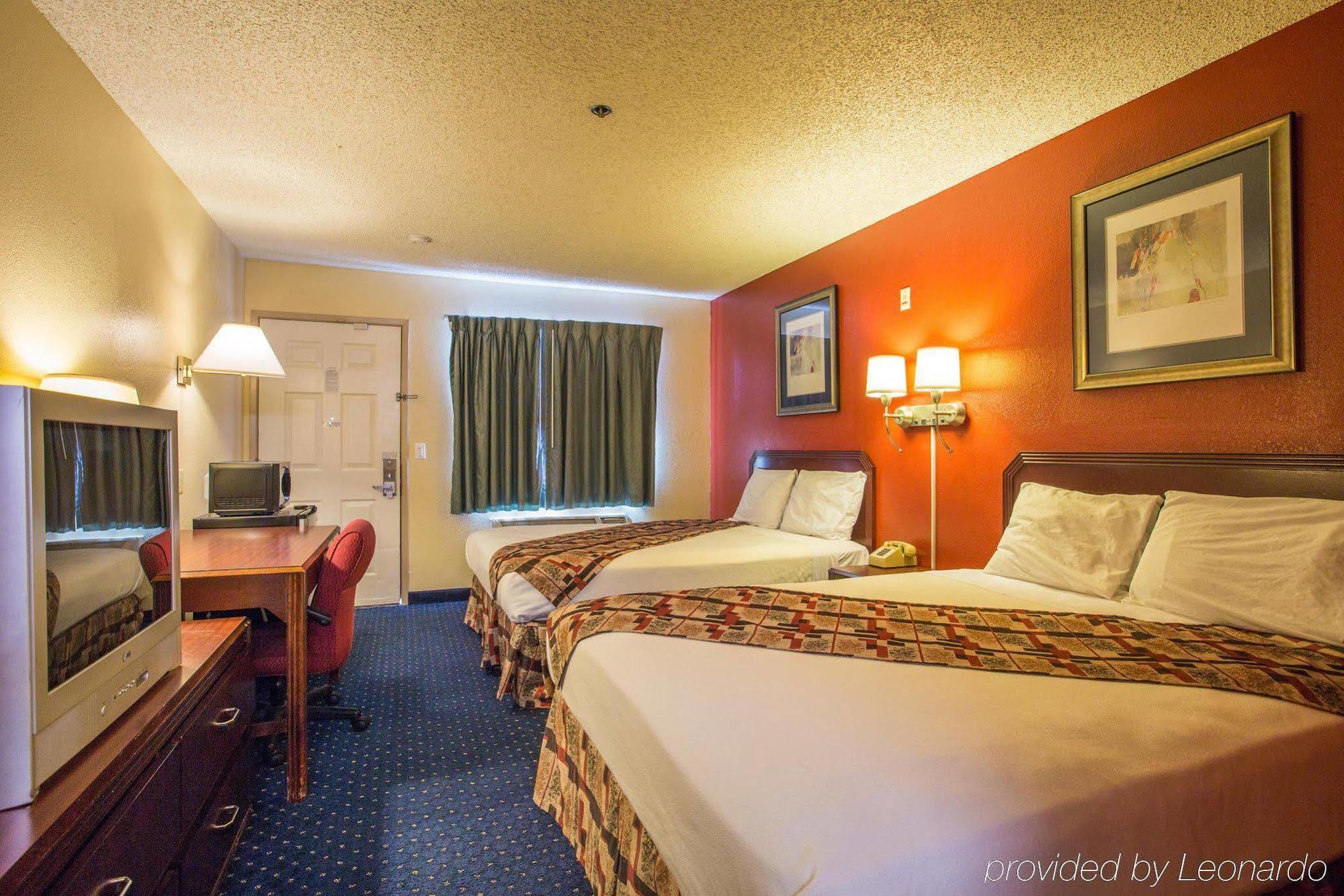 University Inn Fresno Esterno foto