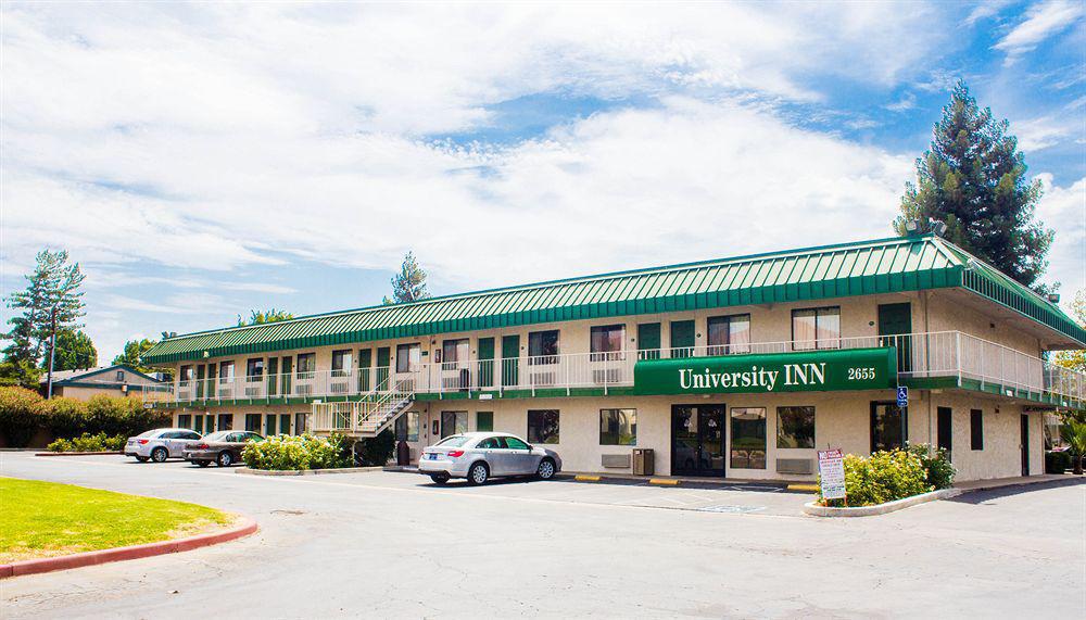 University Inn Fresno Esterno foto